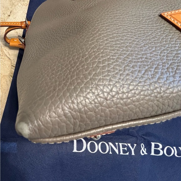 Dooney and Bourke purse in Elephant pebbled leather. - Picture 7 of 7